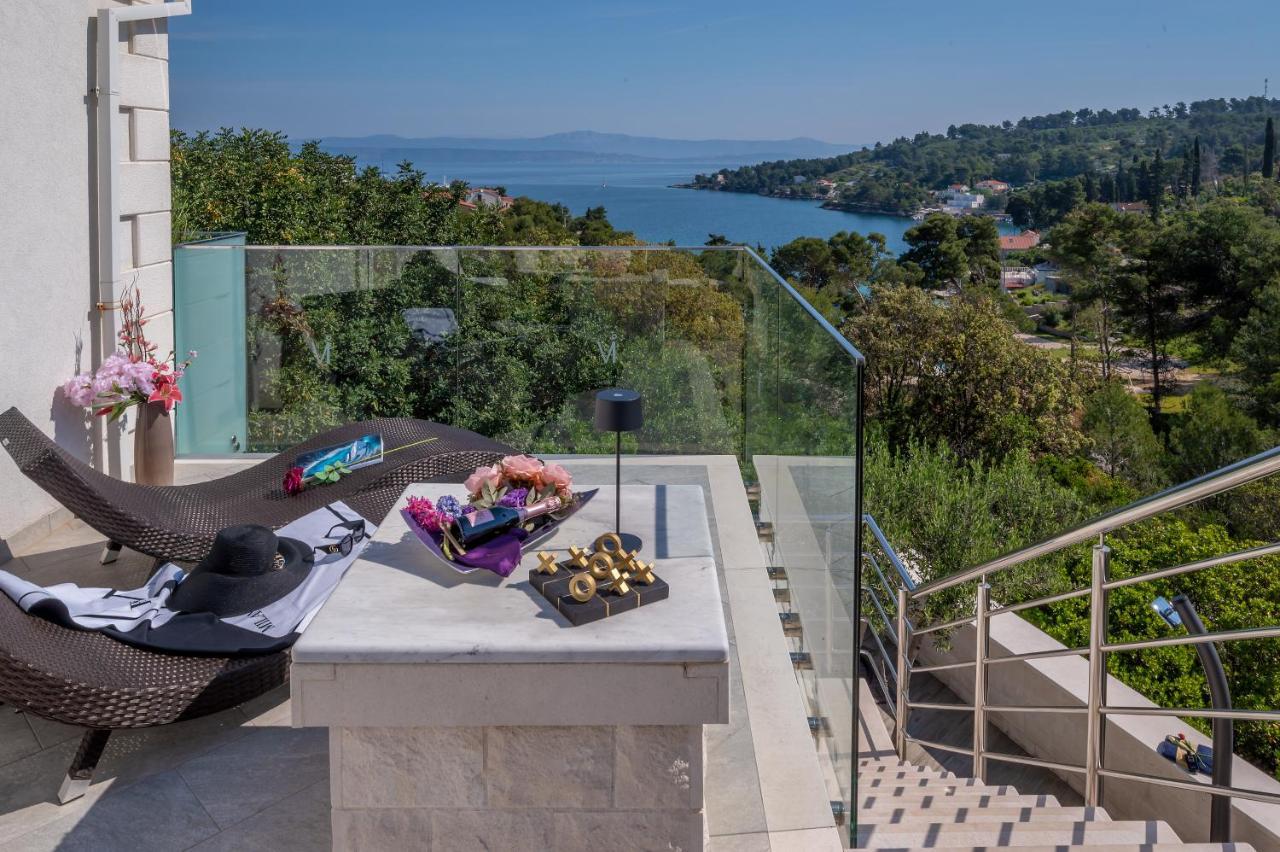 Uniquely Designed Villa Ivana With Outdoor Jacuzzi Nearby The Pebble Banje Beach At The Island Of Solta Rogač 외부 사진