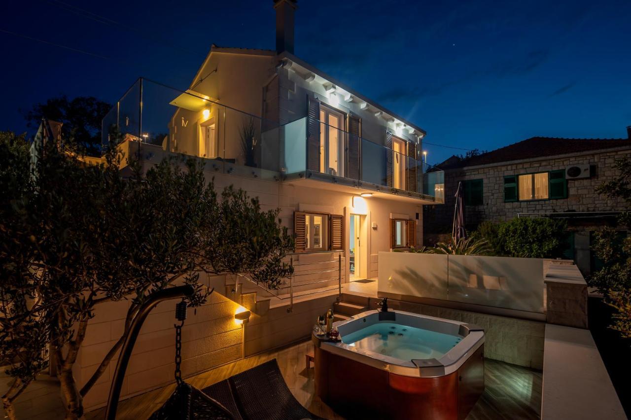 Uniquely Designed Villa Ivana With Outdoor Jacuzzi Nearby The Pebble Banje Beach At The Island Of Solta Rogač 외부 사진